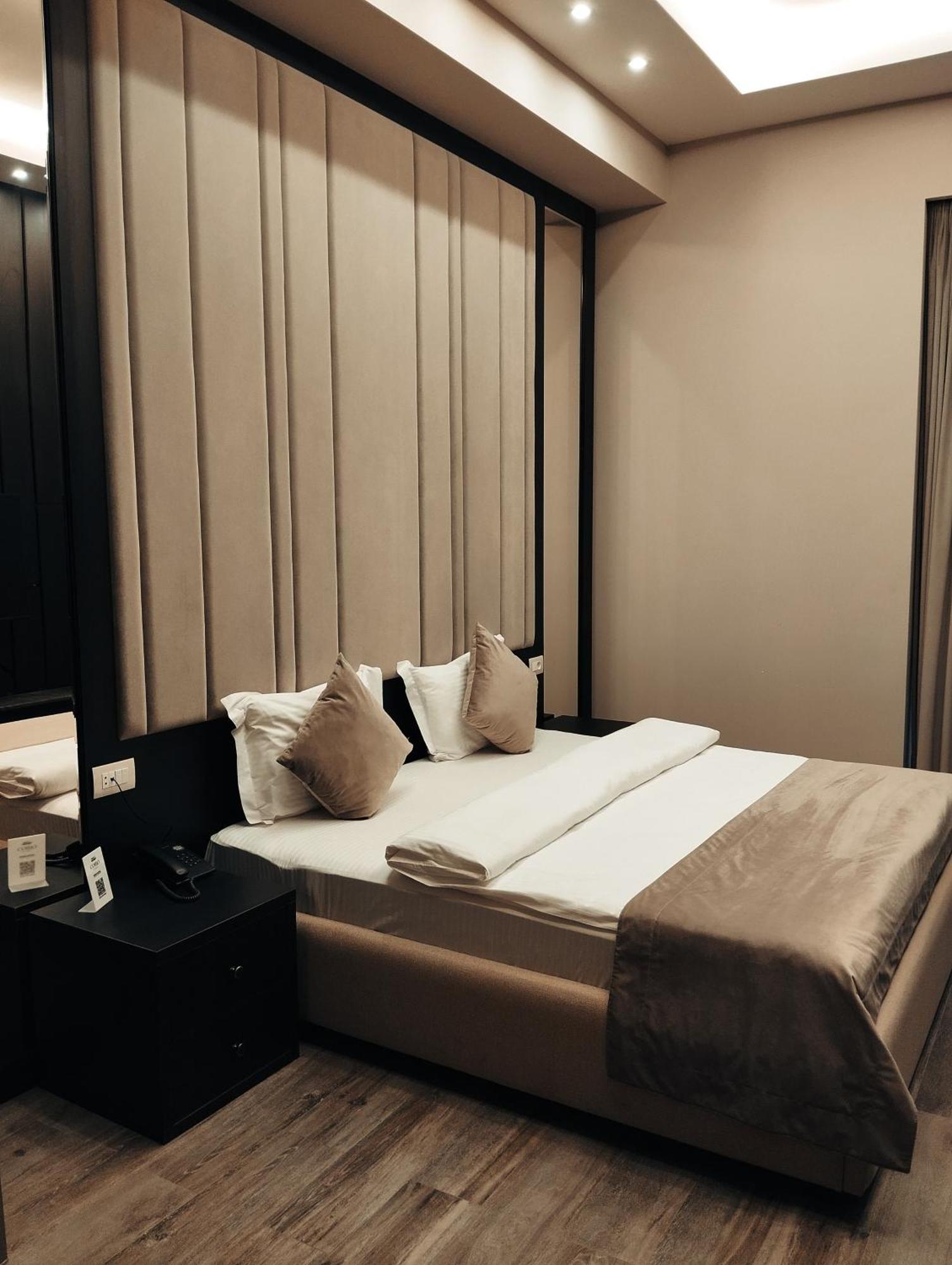Soho Hotel City Centre Erivan Dış mekan fotoğraf